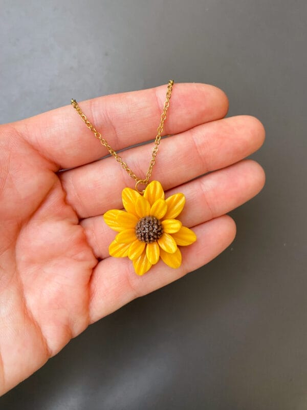 ⁦Sunflower Necklace⁩ - الصورة ⁦6⁩